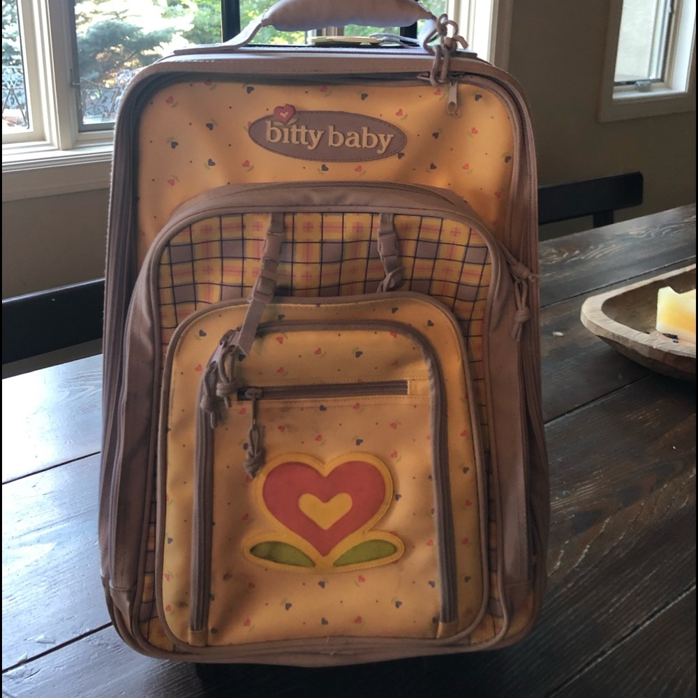 Suitcase - Picture 3 of 7